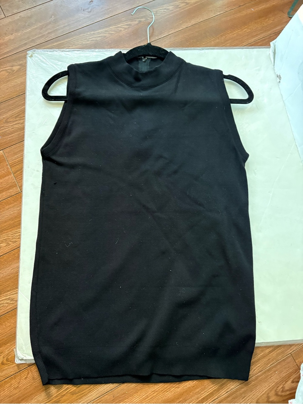 Vintage Sleeveless Mock Neck Knit Top - Black